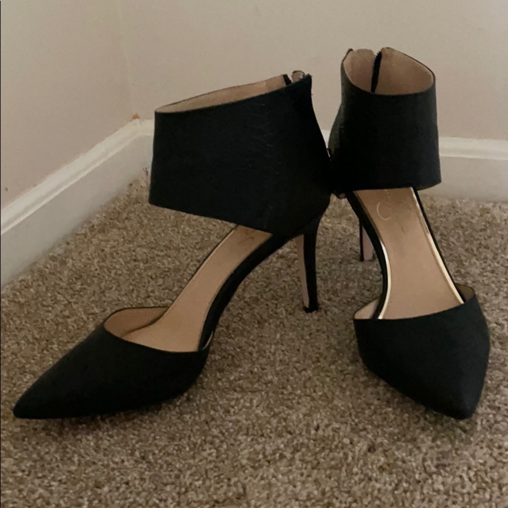 Jessica Simpson heels